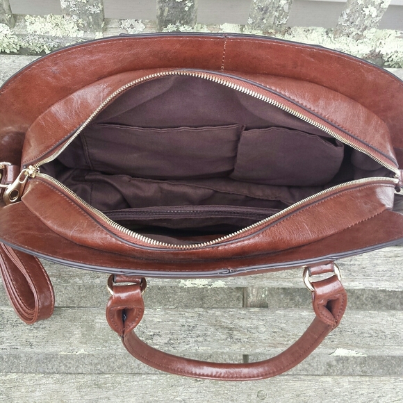 NWT Sorrentino Oval Structured Satchel Handbag With Punched Design - Picture 10 of 16